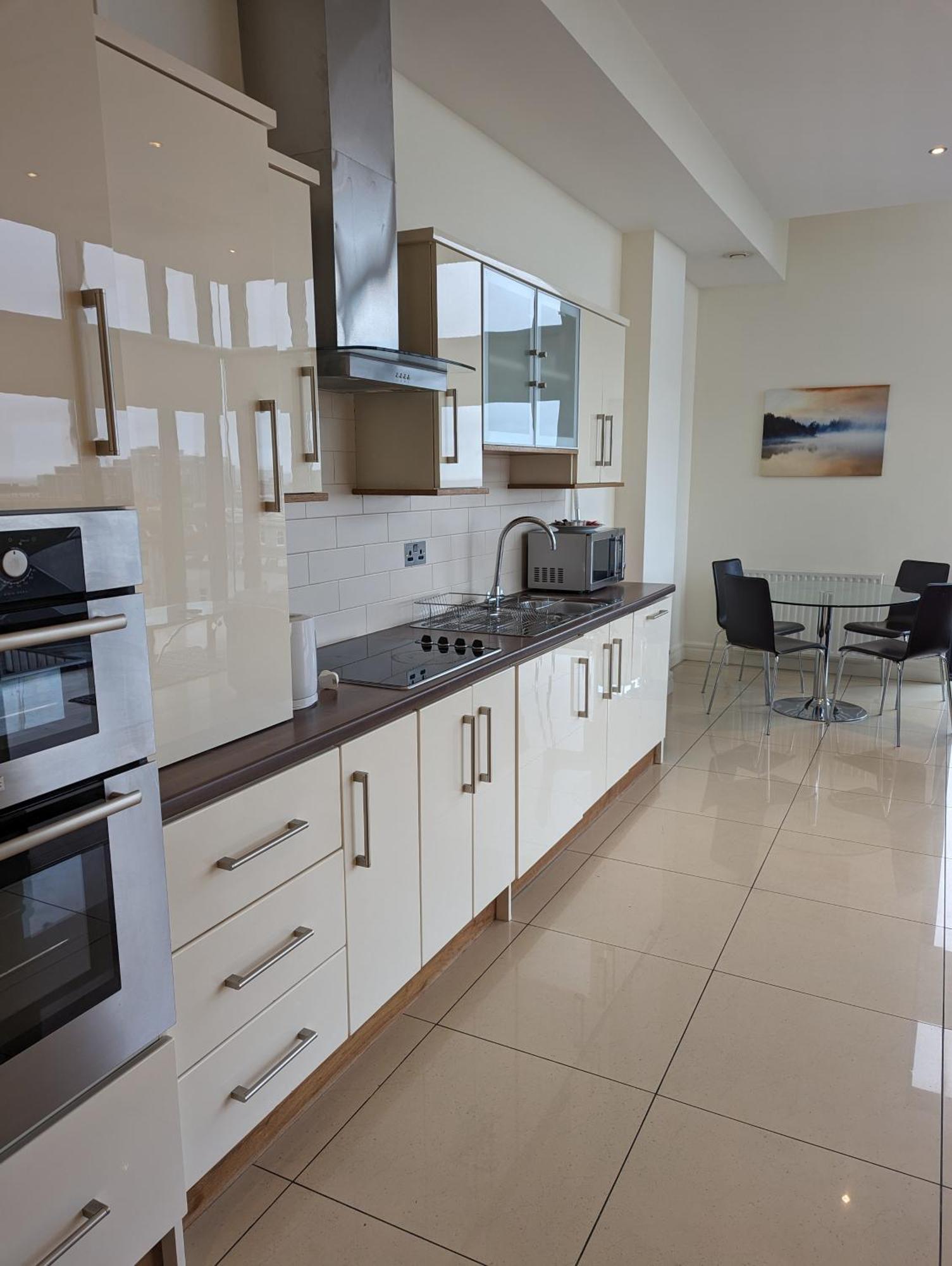 The Western Citypoint Apartments Galway Ngoại thất bức ảnh