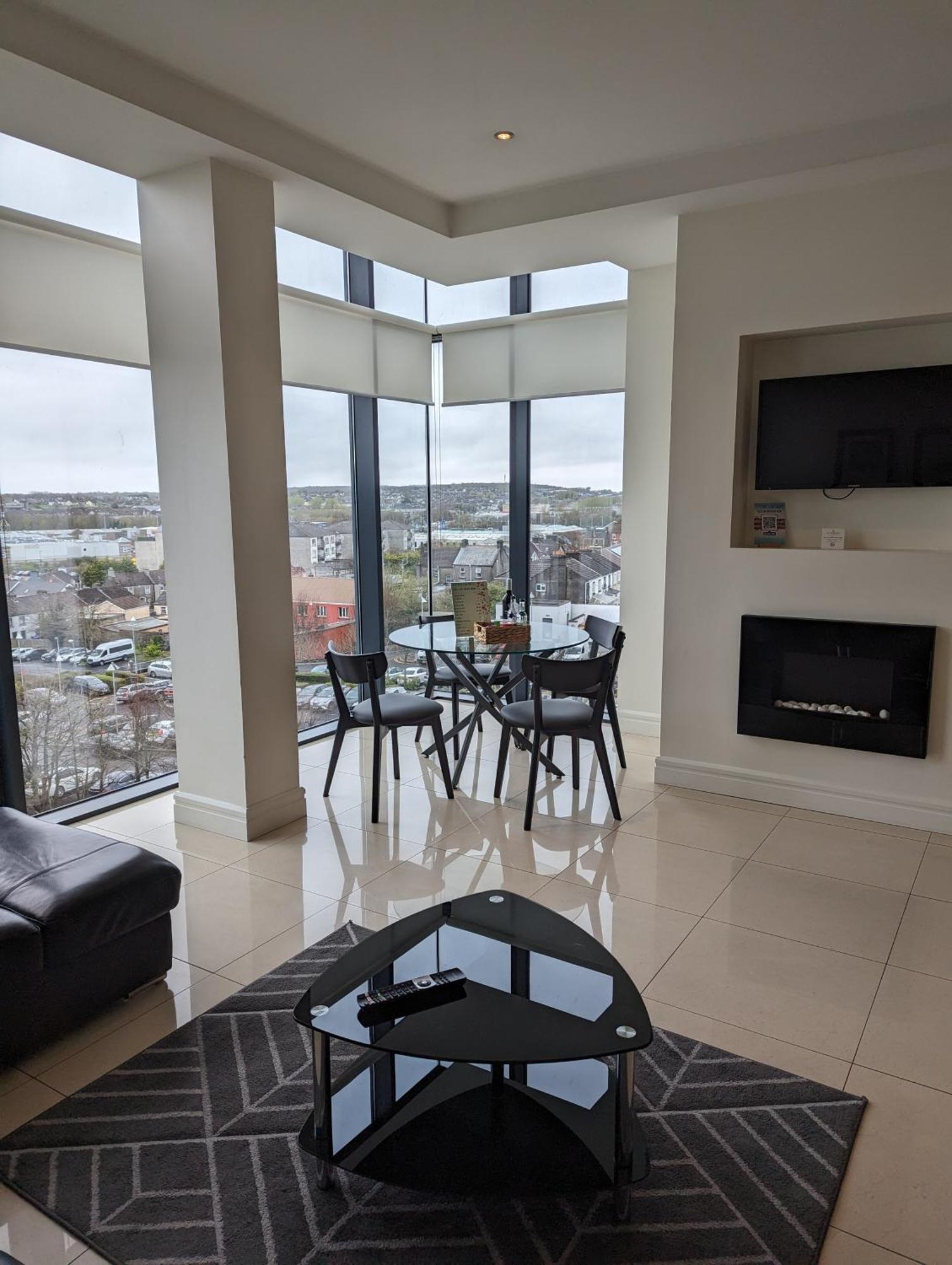 The Western Citypoint Apartments Galway Ngoại thất bức ảnh
