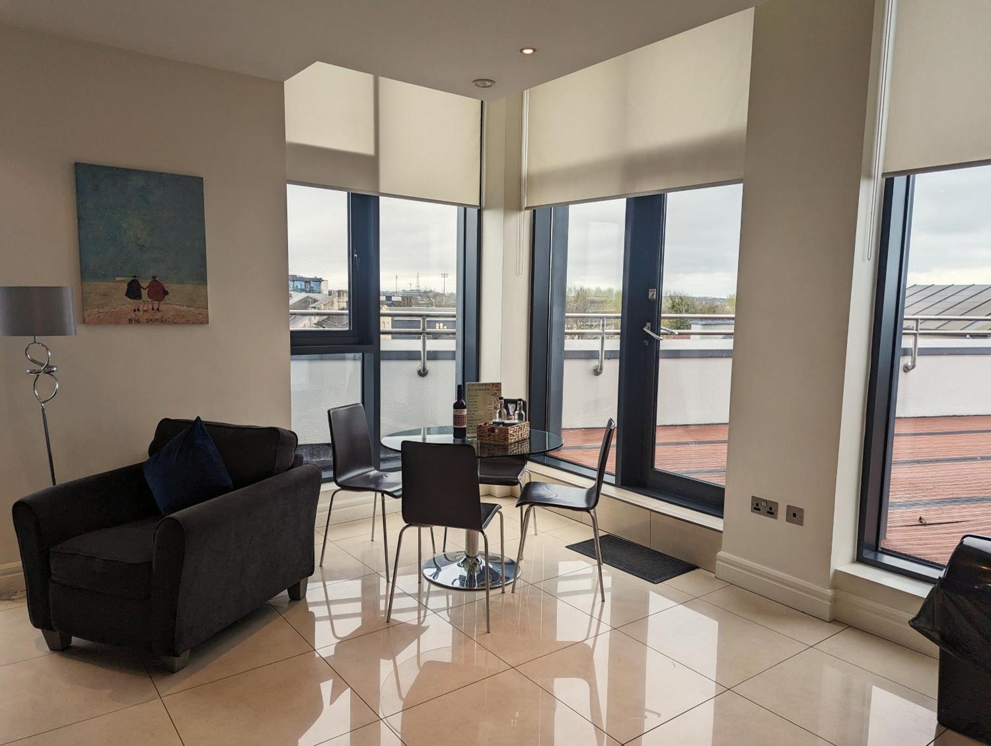 The Western Citypoint Apartments Galway Ngoại thất bức ảnh