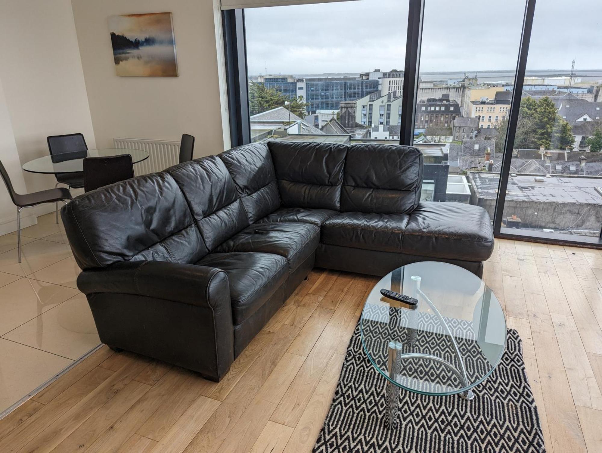 The Western Citypoint Apartments Galway Ngoại thất bức ảnh