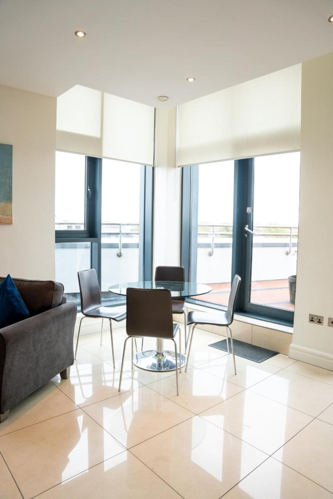 The Western Citypoint Apartments Galway Ngoại thất bức ảnh