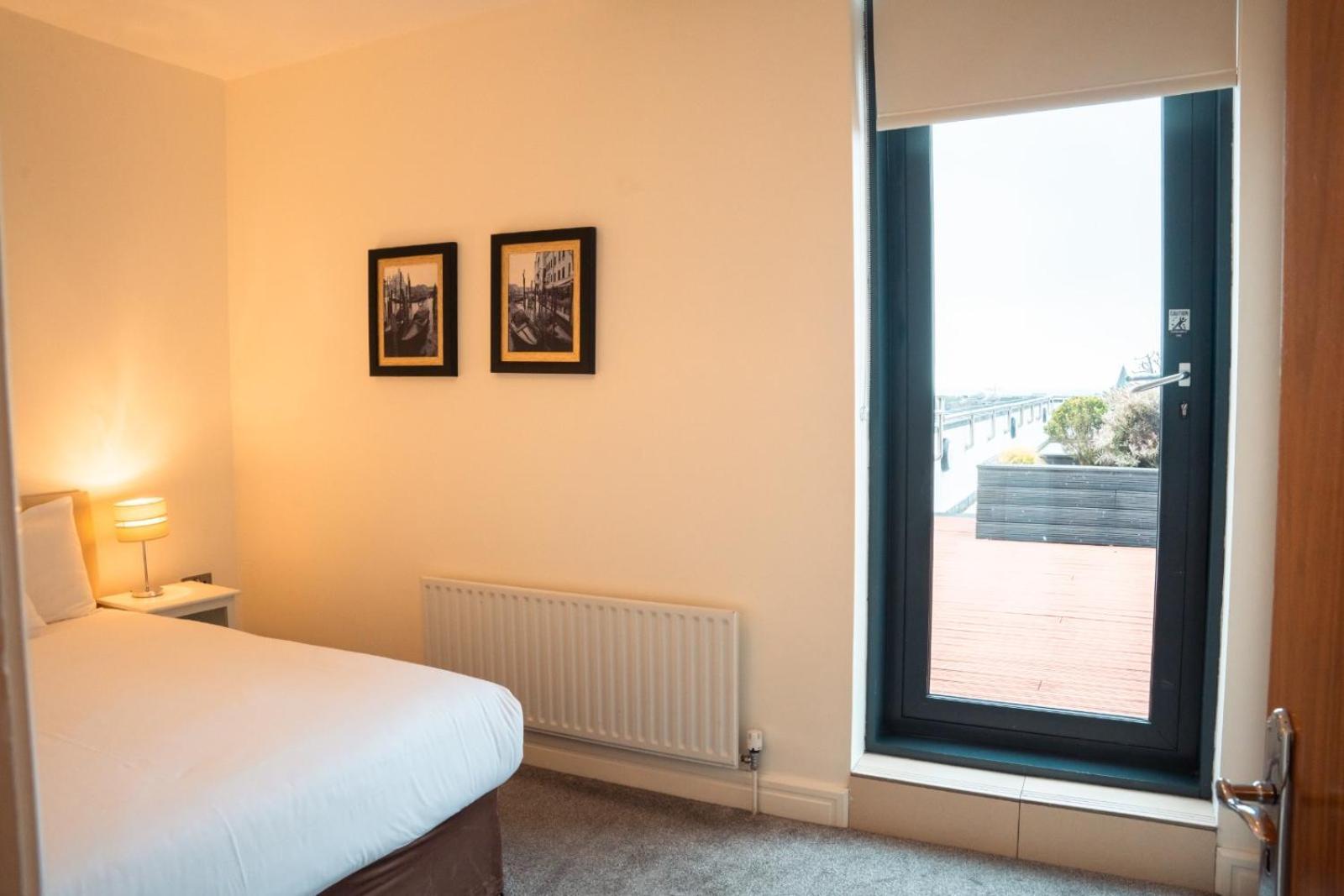 The Western Citypoint Apartments Galway Ngoại thất bức ảnh